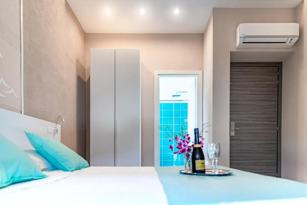 La Smeralda - Boutique Rooms And Breakfast Golfo Aranci Buitenkant foto